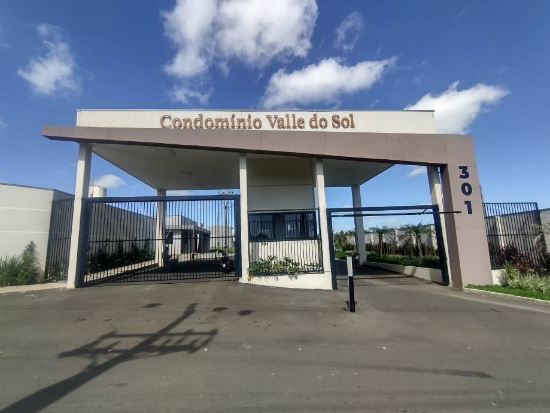 Loteamento - Ponta Grossa - PR - Residencial,Comercial - Rua Juvelino Alves Dos Santos, 301, Condomínio Valle Do Sol Lote 07 Quadra 10, Colônia Dona Luíza, Ponta Grossa, PR, 84046246. Lote, Em Condomínio, Desocupado. Área(s): 200 m² de área privativa, 111,17 m² de área comum. Matrícula(s): 79.824. Cartório: 1° CRI DE PONTA GROSSA. Inscrição da Prefeitura: 14.2.34.20.1459-078.  A ARREMATAÇÃO NÃO CONTEMPLA BENS MÓVEIS, VEÍCULOS E QUAISQUER OBJETOS QUE EVENTUALMENTE APAREÇAM NAS IMAGENS. - leilão extrajudicial - Não informado BR - lance mínimo R$ 141.000