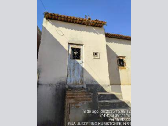 Casa - Salgueiro - PE - Residencial,Comercial - Rua Juscelino Kubitschek, 91, Santa Margarida, Salgueiro, PE, 56000000. Casa, Padrão, Ocupado. Área(s): 200 m² de área terreno, 63,7 m² de área construída. Matrícula(s): 6.645. Cartório: 1° CRI SALGUEIRO. Inscrição da Prefeitura: 25718.  A ARREMATAÇÃO NÃO CONTEMPLA BENS MÓVEIS, VEÍCULOS E QUAISQUER OBJETOS QUE EVENTUALMENTE APAREÇAM NAS IMAGENS. - leilão extrajudicial - Não informado BR - lance mínimo R$ 77.520