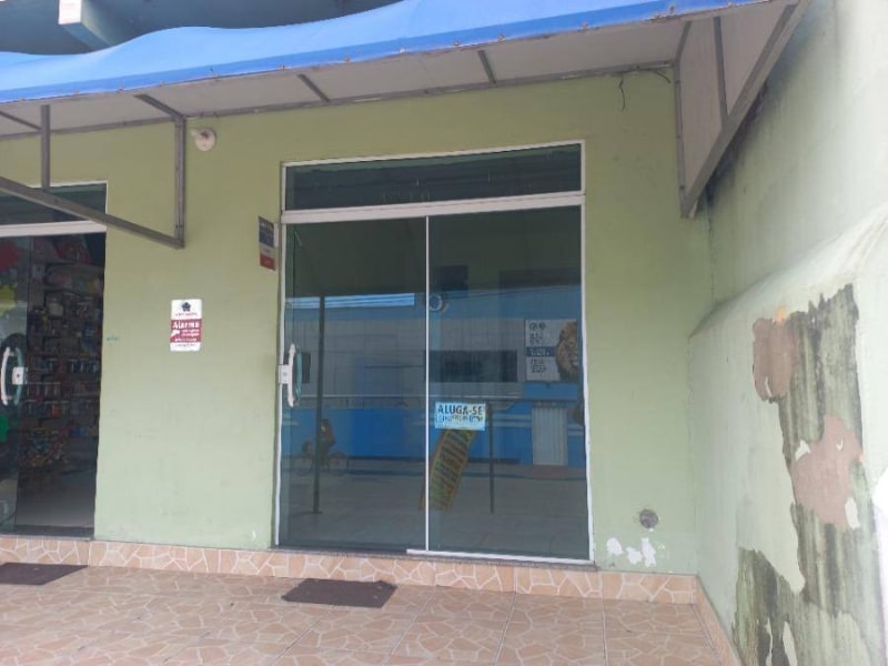 Comercial - Araruama - RJ, localizado em Araruama - RJ, bairro Nossa Senhora de Nazareth