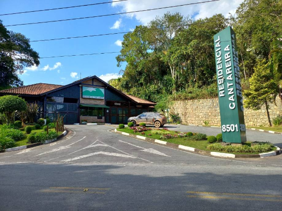 Casa - Mairiporã - SP - Residencial,Comercial - Al Parque Nova Odessa, 78, Associacao Dos Moradores Do Parque Petropolis Quadra A Lote 10, Roseira, Mairiporã, SP, 07618572. Casa,  Em condomínio, Ocupado. Área(s): 1400,5 m² de área terreno, 307,93 m² de área privativa. Matrícula(s): 10.349. Cartório: 1º RGI DE MAIRIPORÃ. Inscrição da Prefeitura: 05200110.  A ARREMATAÇÃO NÃO CONTEMPLA BENS MÓVEIS, VEÍCULOS E QUAISQUER OBJETOS QUE EVENTUALMENTE APAREÇAM NAS IMAGENS. - Não informado BR - lance mínimo R$ 1.748.000