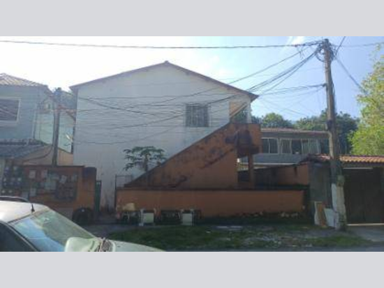 Casa - Guapimirim - RJ - Residencial,Comercial - Rua Sargento Mendes, 419, Casa 1 - Condomínio Registral, Centro, Guapimirim, RJ, 25946112. Casa, Em condomínio, Ocupado. Área(s): 60,97 m² de área construída, 60,97 m² de área privativa. Matrícula(s): 3.934. Cartório: 1° CRI DE GUAPIMIRIM. Inscrição da Prefeitura: 706992.  A ARREMATAÇÃO NÃO CONTEMPLA BENS MÓVEIS, VEÍCULOS E QUAISQUER OBJETOS QUE EVENTUALMENTE APAREÇAM NAS IMAGENS. - leilão extrajudicial - Não informado BR - lance mínimo R$ 181.640