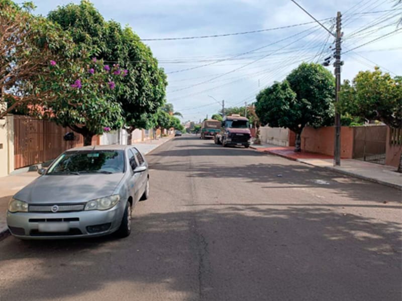 Casa - Cambé - PR, localizado em Cambé - PR, bairro Conjunto Habitacional Tancredo de A Neves