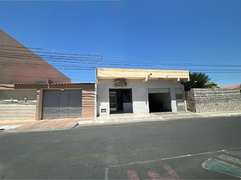 Casa - Simões - PI, localizado em Simões - PI, bairro Centro