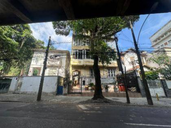 Leilão de Apartamento - Rio de Janeiro - RJ - Comercial,Residencial - Avenida Paulo De Frontin, 606, Apartamento N° 202, Rio Comprido, Rio De Janeiro, RJ, 20261243. Apartamento, Padrão, Desocupado. Área(s): 62 m² de área construída, 62 m² de área privativa. Matrícula(s): 44.027. Cartório: 7º CRI RIO DE JANEIRO. Inscrição da Prefeitura: 0274348-2. A ARREMATAÇÃO NÃO CONTEMPLA BENS MÓVEIS, VEÍCULOS E QUAISQUER OBJETOS QUE EVENTUALMENTE APAREÇAM NAS IMAGENS. Imóvel em Não informado/BR - Lance Inicial R$ 250.000