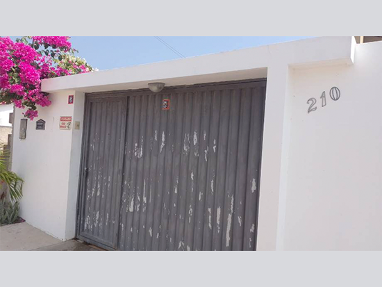 Casa - Parnaíba - PI  - Comercial,Residencial - Rua Carlos Fontinele Adrião, 210, Residencial Sol Nascente, Dirceu Arcoverde, Parnaíba, PI, 64210660. Casa, Padrão, Ocupado, 1 vaga(s) de garagem. Área(s): 233,3 m² de área terreno, 89,55 m² de área construída. Matrícula(s): 35.397. Cartório: 1º CRI PARNAIBA. Inscrição da Prefeitura: isento.  A ARREMATAÇÃO NÃO CONTEMPLA BENS MÓVEIS, VEÍCULOS E QUAISQUER OBJETOS QUE EVENTUALMENTE APAREÇAM NAS IMAGENS. - leilão extrajudicial - Não informado BR - lance mínimo R$ 176.400