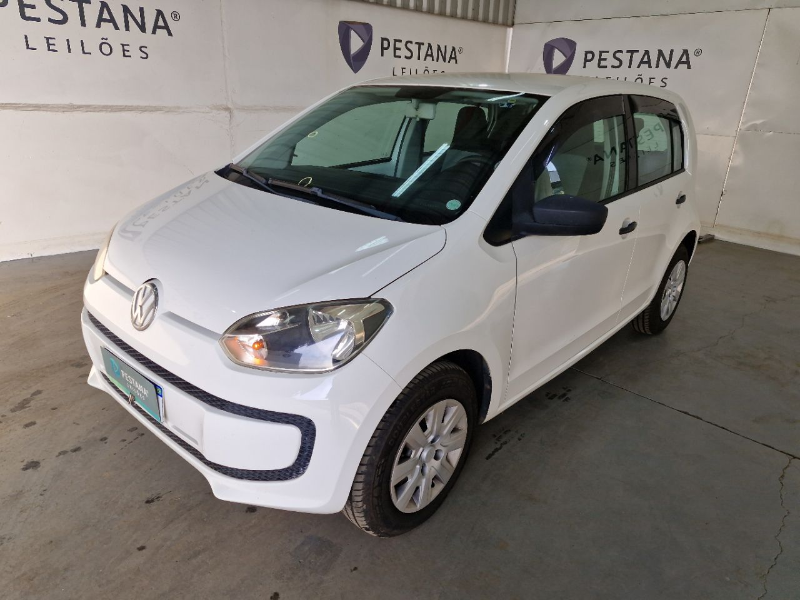 Volkswagen Up 2015 em leilão