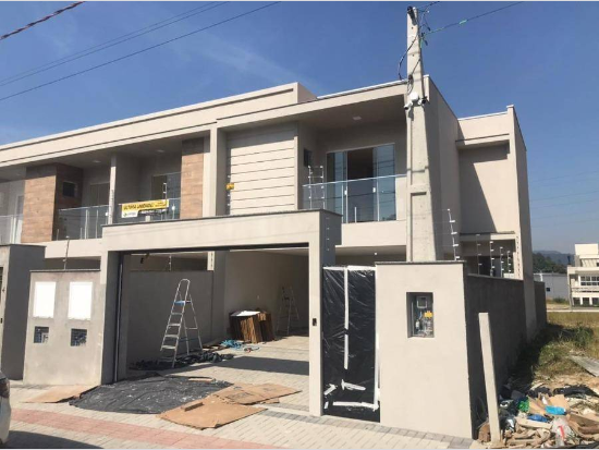 Casa Gaspar SC  - Comercial,Residencial - Rua Gelasio Ottickir, 181, Casa 05, Residencial Treviso, Gaspar Mirim, Gaspar, SC, 89112567. Casa, Em condomínio, Ocupado, 1 vaga (s) de garagem. Área(s): 165,61 m² de área construída, 165,61 m² de área privativa, 0,3 m² de área comum. Matrícula(s): 36.615. Cartório: 1° CRI DE GASPAR. Inscrição da Prefeitura: 47869.  A ARREMATAÇÃO NÃO CONTEMPLA BENS MÓVEIS, VEÍCULOS E QUAISQUER OBJETOS QUE EVENTUALMENTE APAREÇAM NAS IMAGENS. - Não informado BR - lance mínimo R$ 530.480