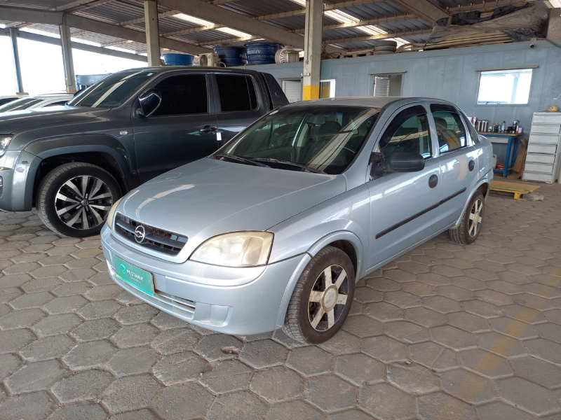 Chevrolet Corsa 2005 em leilão