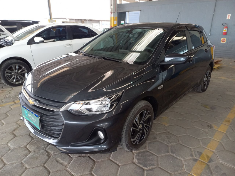 Chevrolet Onix 2024 em leilão