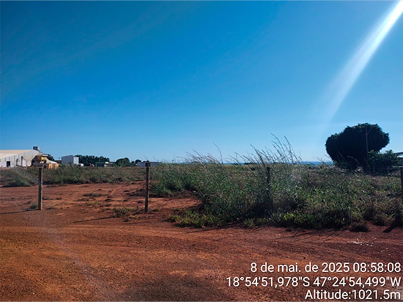 Terreno - Monte Carmelo - MG, localizado em Monte Carmelo - MG, bairro Celso Bueno