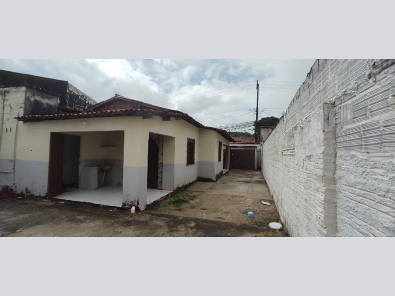 Casa - Fortaleza/CE, localizado em Fortaleza - CE, bairro Guajeru