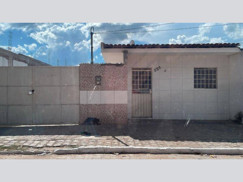 Casa - Serra Talhada/PE, localizado em Serra Talhada - PE, bairro Tancredo Neves