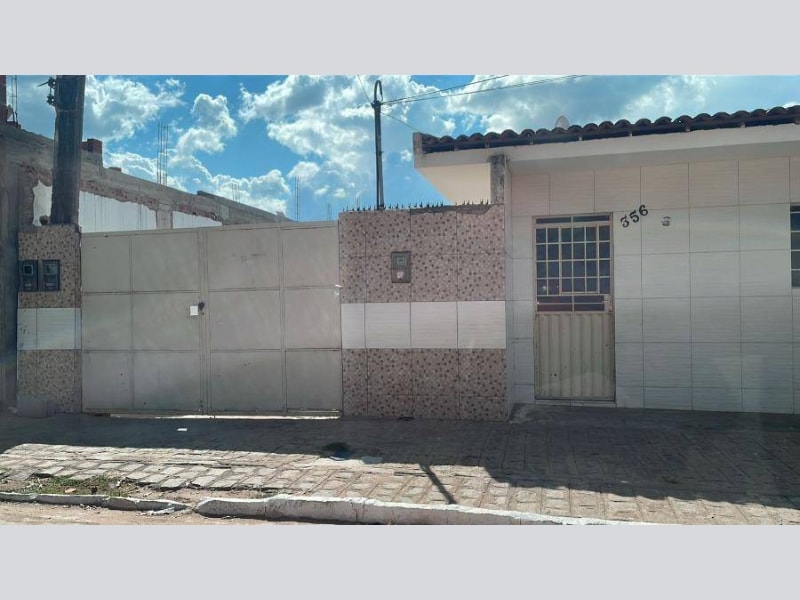 Casa - Serra Talhada/PE, localizado em Serra Talhada - PE, bairro Tancredo Neves