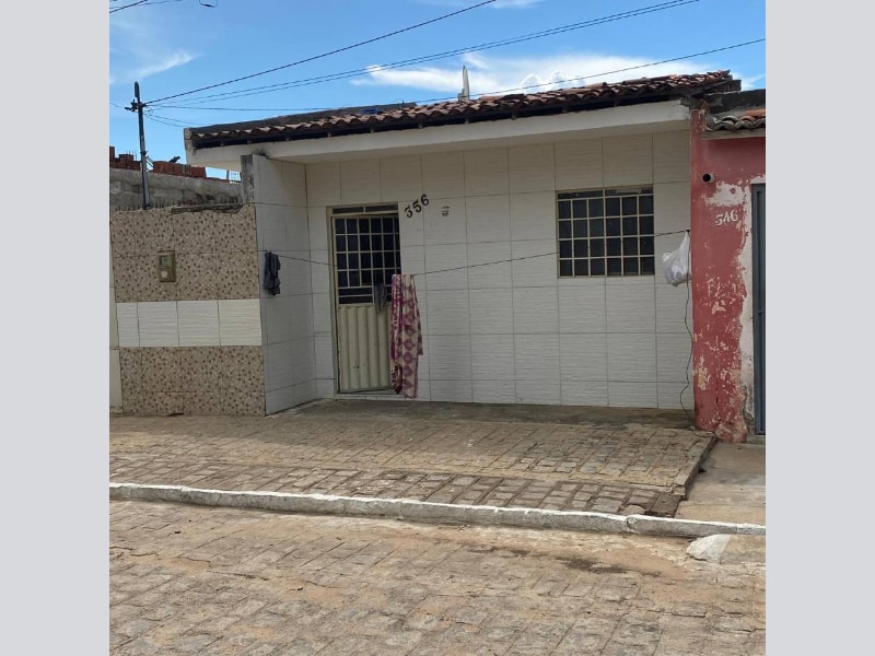 Casa - Serra Talhada/PE, localizado em Serra Talhada - PE, bairro Tancredo Neves