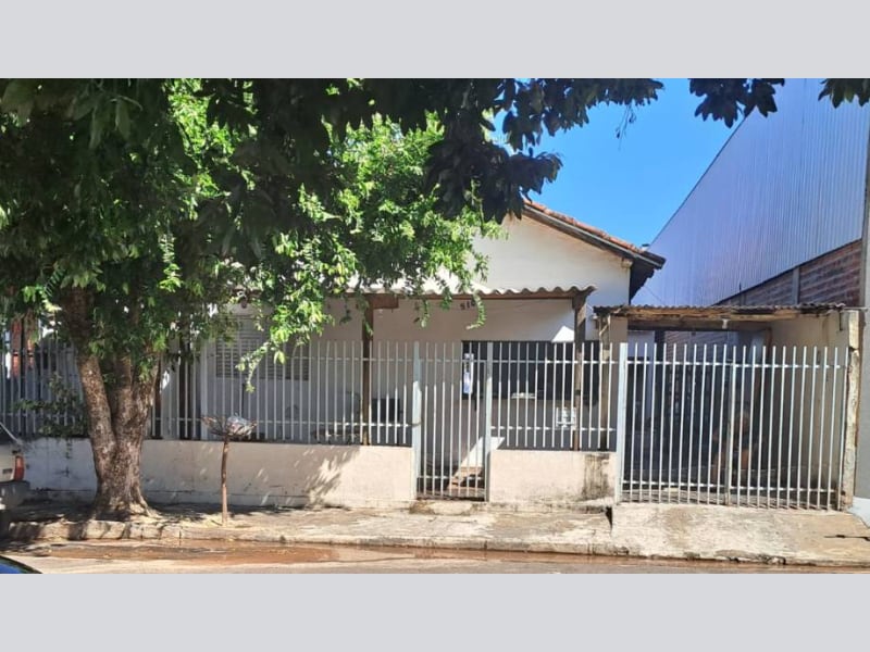Casa - Promissão/SP, localizado em Promissão - SP, bairro Centro