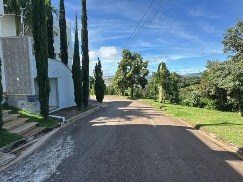 Casa - Varginha - MG, localizado em Varginha - MG, bairro Alta Villa