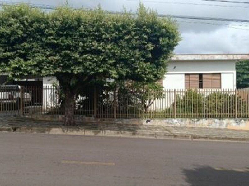 Casa - Osvaldo Cruz - SP, localizado em Osvaldo Cruz - SP, bairro Centro