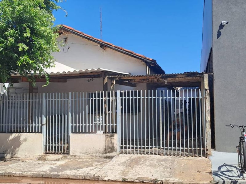 Casa - Promissão - SP, localizado em Promissão - SP, bairro Centro