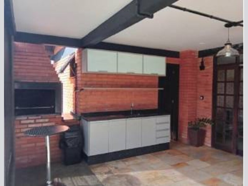 Casa - Joinville - SC, localizado em Joinville - SC, bairro Floresta