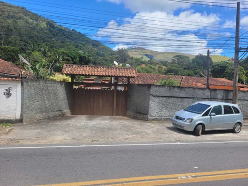 Casa - Petrópolis - RJ, localizado em Petrópolis - RJ, bairro Pedro do Rio
