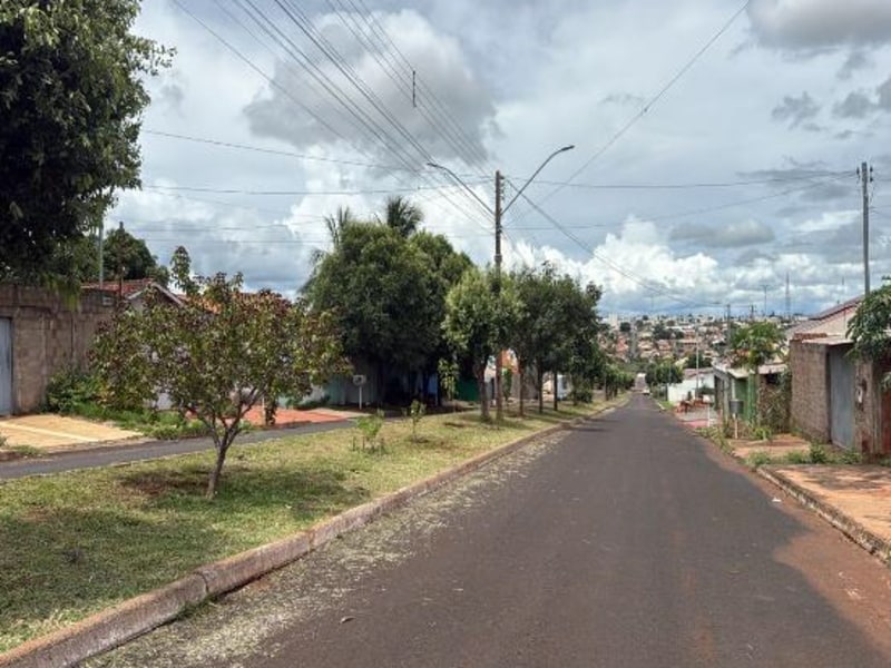 Casa - Quirinópolis - GO, localizado em Quirinópolis - GO, bairro Tonico Bento