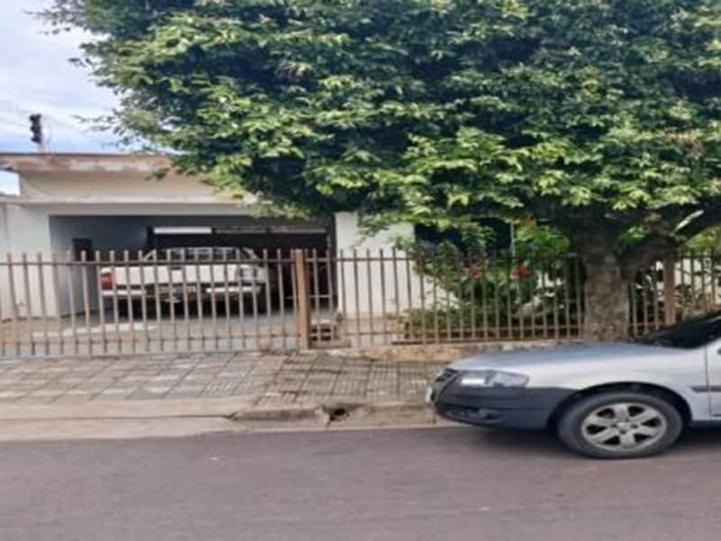 Casa - Osvaldo Cruz - SP, localizado em Osvaldo Cruz - SP, bairro Centro