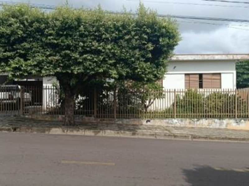 Casa - Osvaldo Cruz - SP, localizado em Osvaldo Cruz - SP, bairro Centro