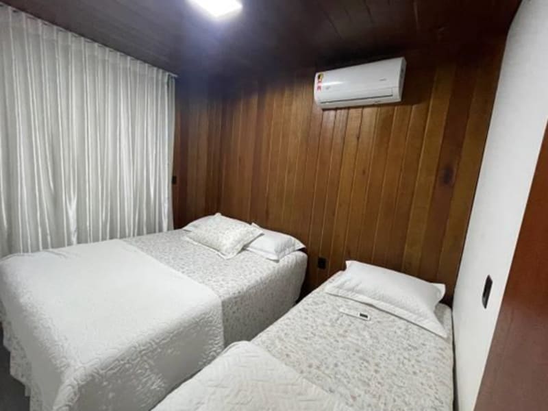 Prédio - Barra Velha - SC, localizado em Barra Velha - SC, bairro Itajubá