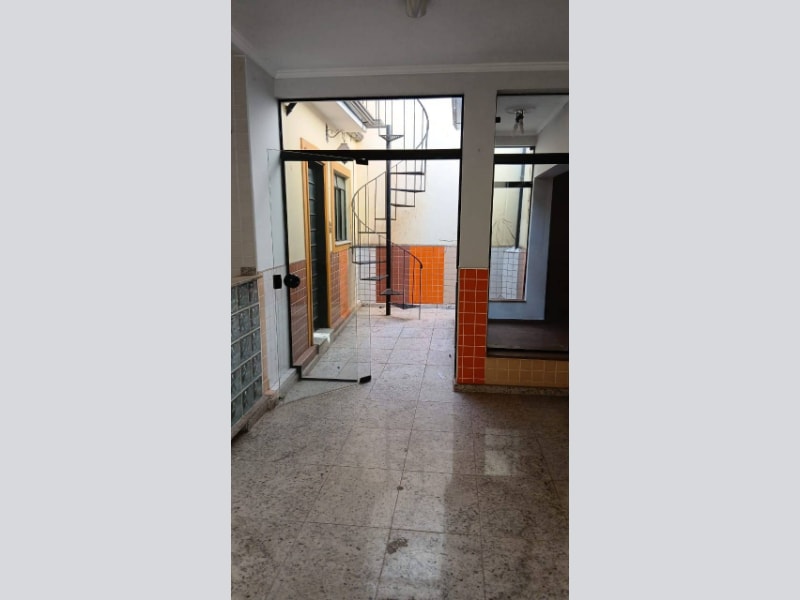 Casa - Pouso Alegre - MG, localizado em Pouso Alegre - MG, bairro Centro