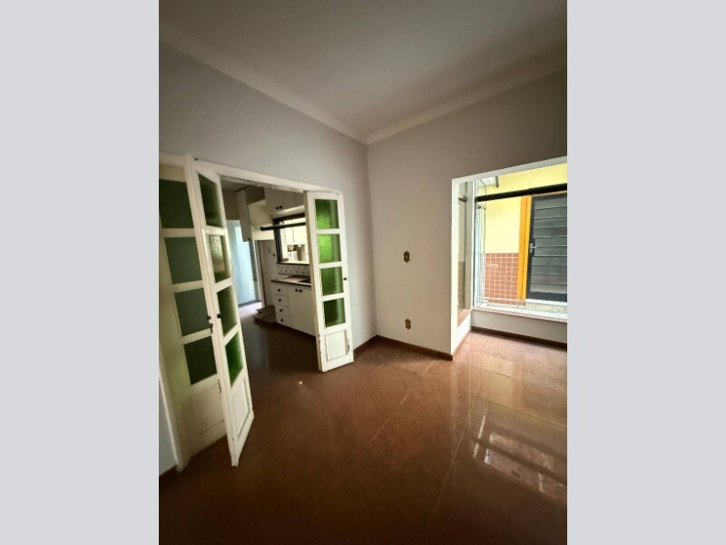 Casa - Pouso Alegre - MG, localizado em Pouso Alegre - MG, bairro Centro