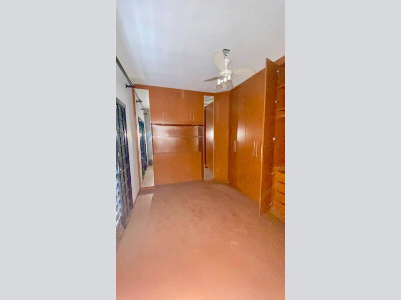 Casa - Pouso Alegre - MG, localizado em Pouso Alegre - MG, bairro Centro