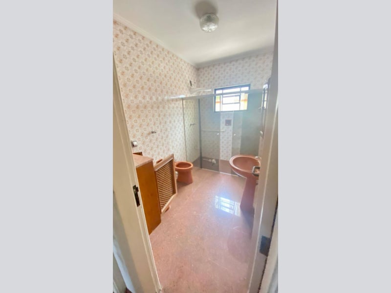 Casa - Pouso Alegre - MG, localizado em Pouso Alegre - MG, bairro Centro