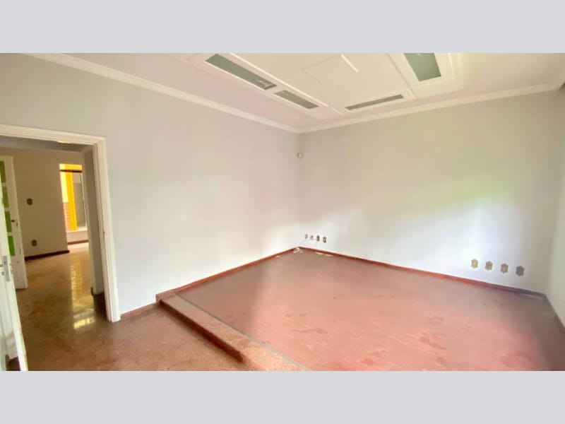 Casa - Pouso Alegre - MG, localizado em Pouso Alegre - MG, bairro Centro