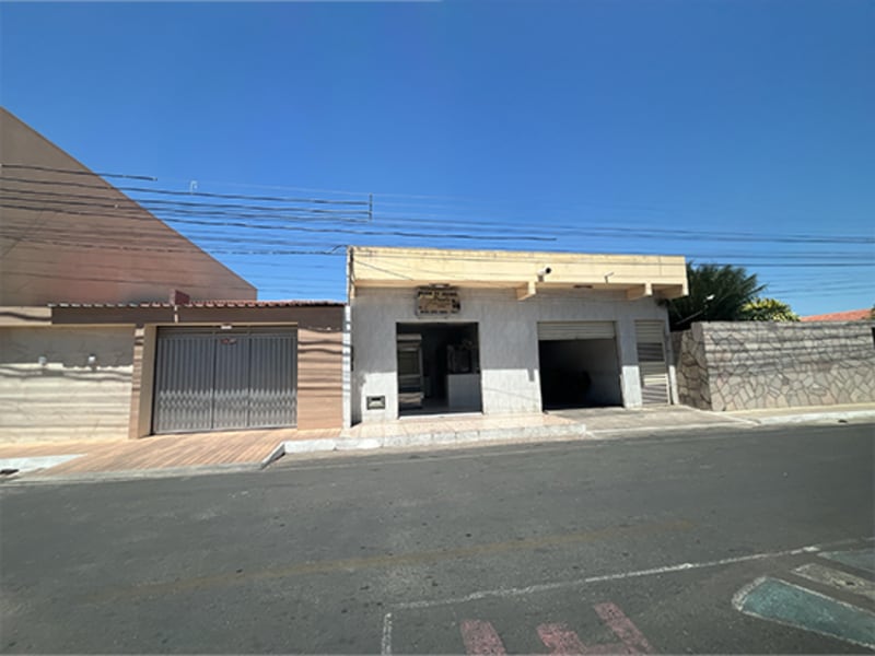 Casa - Simões - PI, localizado em Simões - PI, bairro Centro