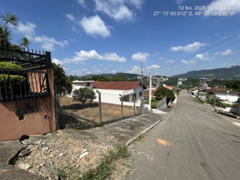 Terreno com edícula - Rio do Sul - SC, localizado em Rio Do Sul - SC, bairro Eugênio Schneider