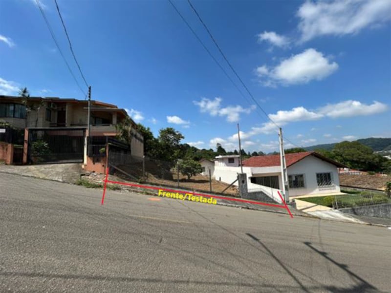 Terreno com edícula - Rio do Sul - SC, localizado em Rio Do Sul - SC, bairro Eugênio Schneider