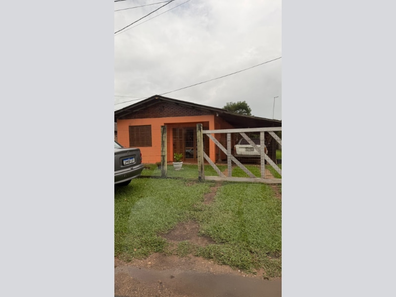 Casa - Arroio Dos Ratos - RS, localizado em Arroio Dos Ratos - RS, bairro Centro