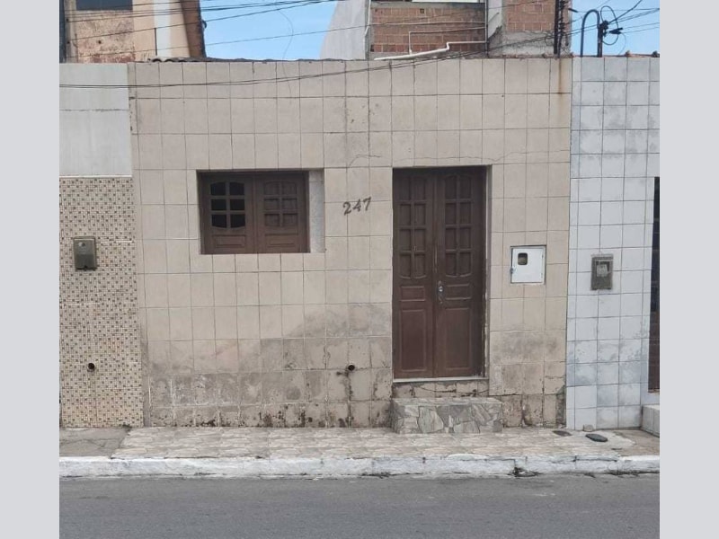 Casa - Bezerros - PE, localizado em Bezerros - PE, bairro São Sebastião