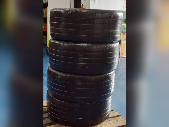 Lote Contendo 4 Pneus Porsche Cayenne Usados, Medida 285/40R22, Marca Ventus S1 Evo SUV