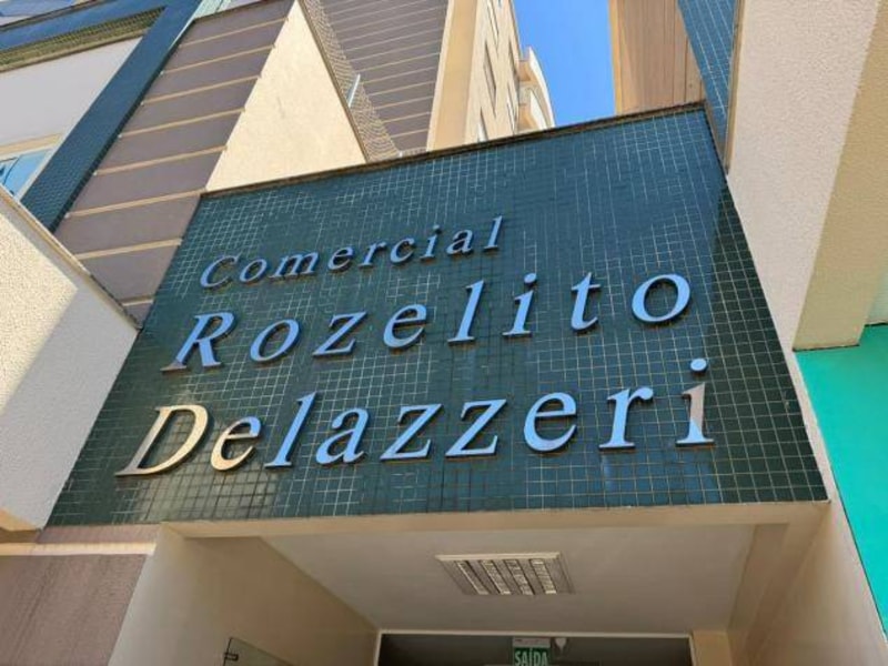 Sala - Realeza - PR, localizado em Realeza - PR, bairro Centro