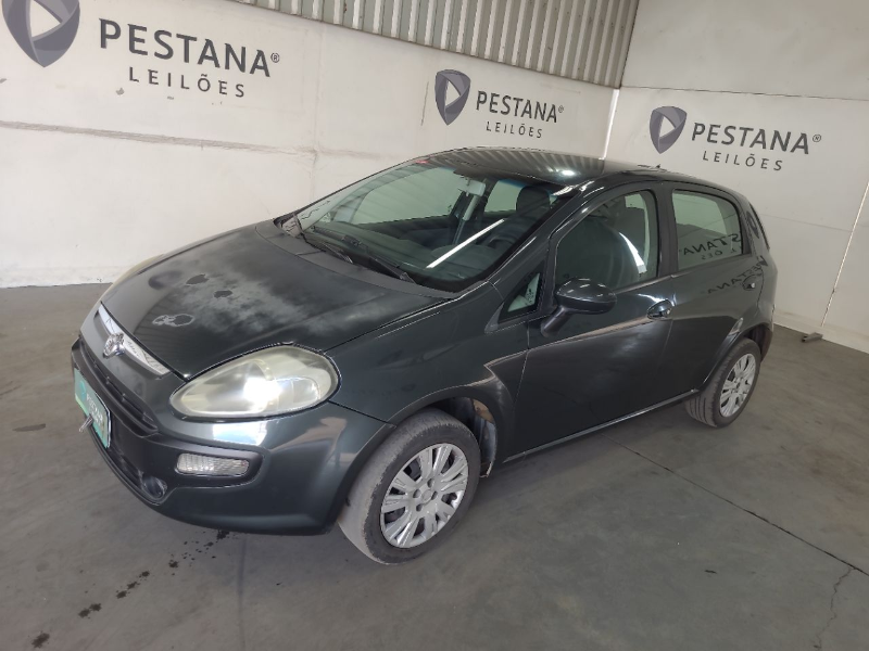 Fiat Punto 2014 em leilão