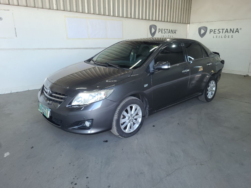 Toyota Corolla 2010 em leilão