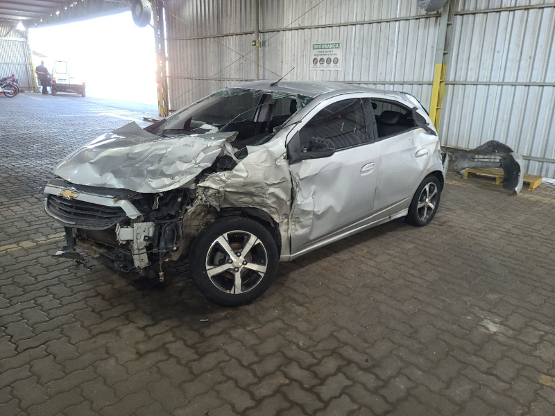 Chevrolet Onix - Foto 1
