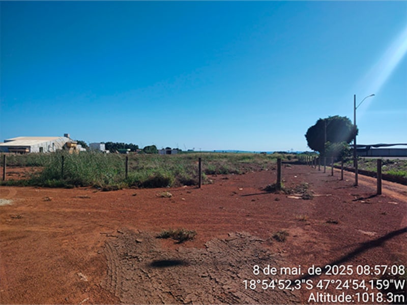 Terreno - Monte Carmelo - MG, localizado em Monte Carmelo - MG, bairro Celso Bueno