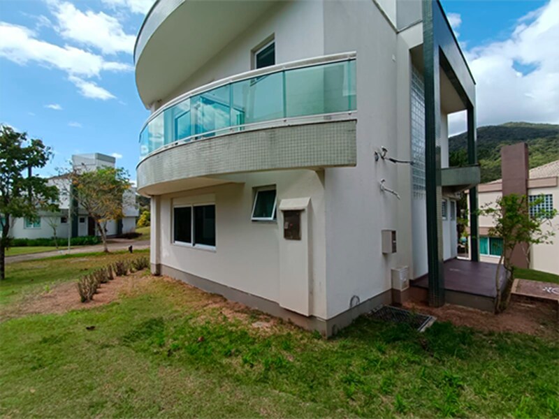 Casa e duas vagas de garagem - Santo Amaro da Imperatriz - SC, localizado em Santo Amaro Da Imperatriz - SC, bairro Vila Mata