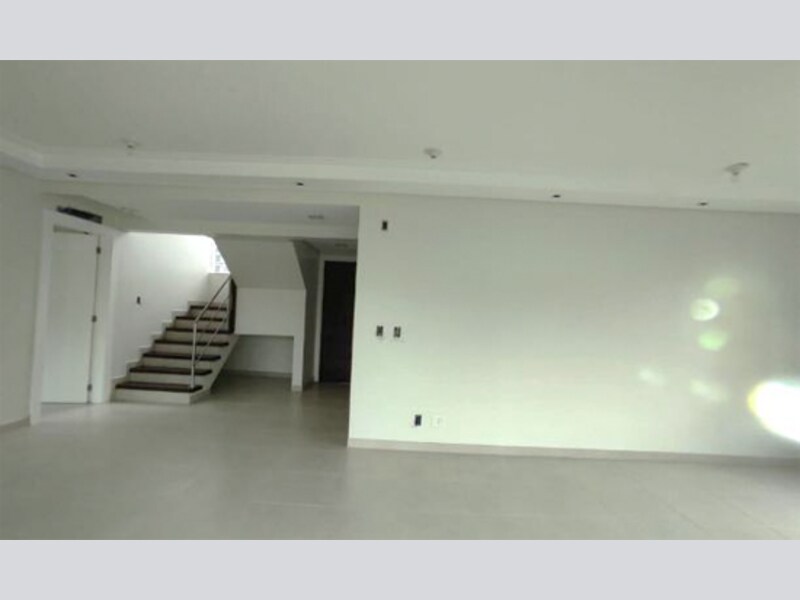 Casa e duas vagas de garagem - Santo Amaro da Imperatriz - SC, localizado em Santo Amaro Da Imperatriz - SC, bairro Vila Mata