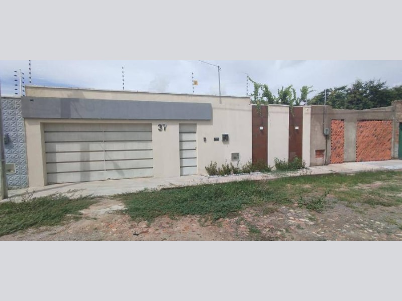 Casa - Juazeiro do Norte - CE, localizado em Juazeiro Do Norte - CE, bairro Professora Maria Geli de Sa Barreto