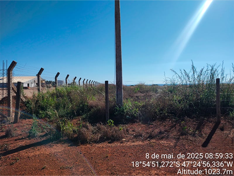 Terreno - Monte Carmelo - MG, localizado em Monte Carmelo - MG, bairro Celso Bueno