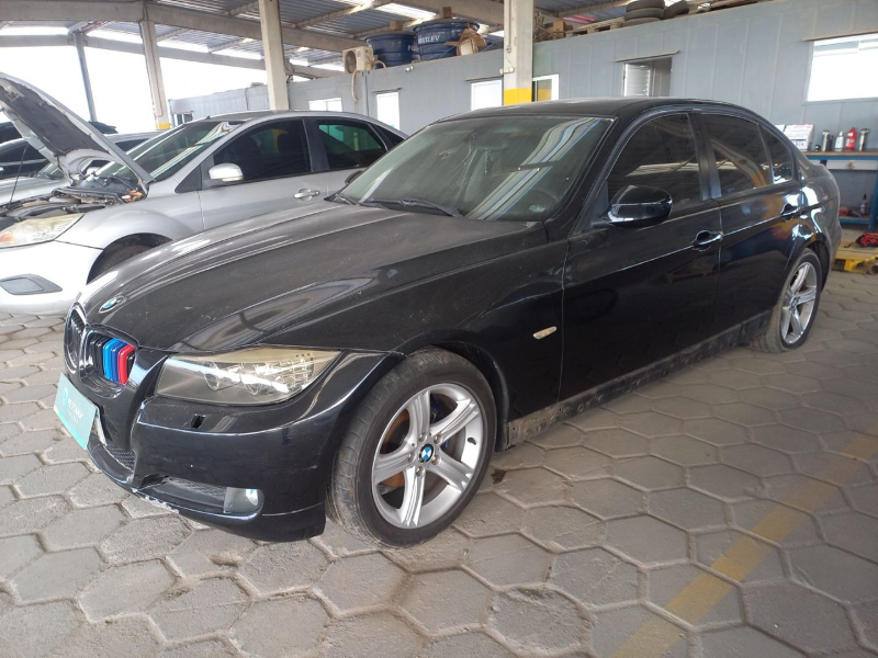 BMW 320i - Foto 1