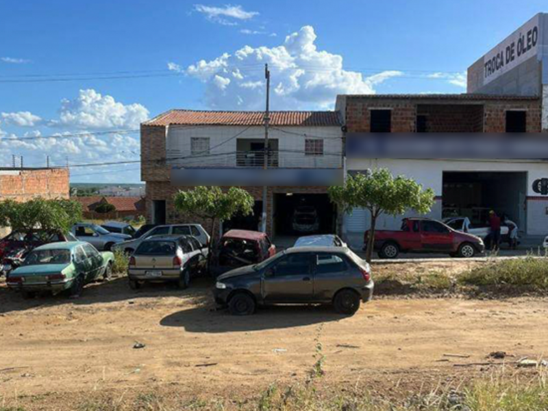 Casa - Cabrobó - PE, localizado em Cabrobó - PE, bairro Centro